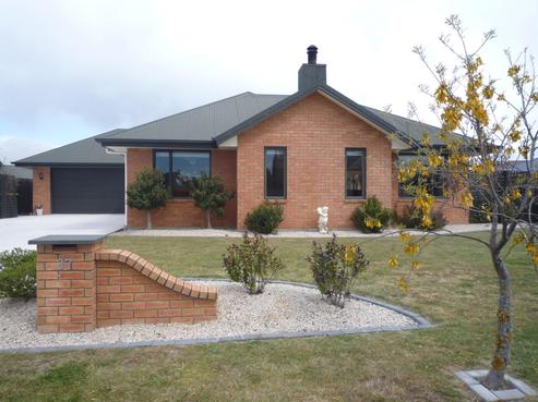 37 Parkinson Place, Woodend