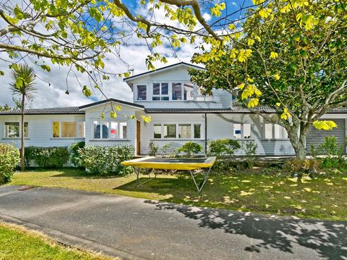 16 Gulf View Road, Murrays Bay