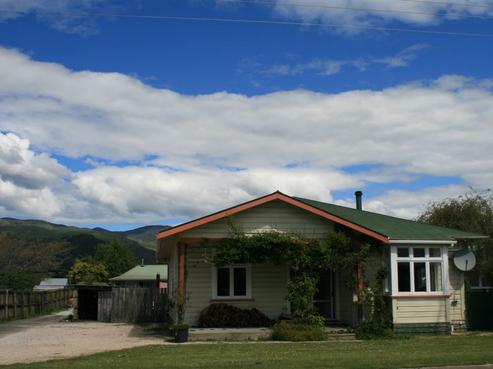 26 Motupipi Street, Takaka
