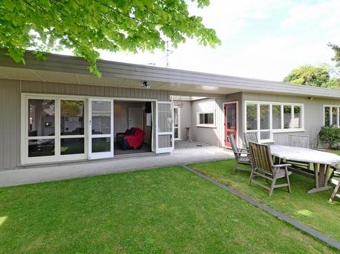 8 Mclaren Place, Chedworth