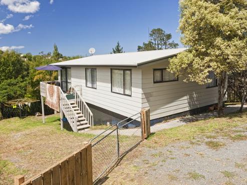 23B Ogle Crescent, Kamo