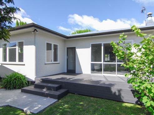 1111C Outram Road, Akina