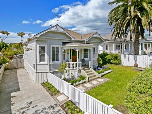 11 Allenby Avenue, Devonport