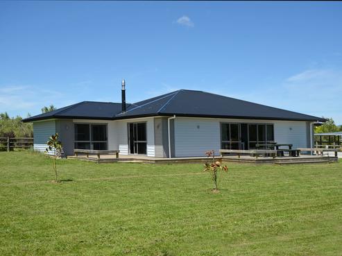 8 Cherry Lane, Martinborough
