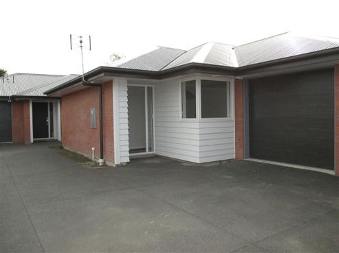 2/36 Middlepark Road, Sockburn