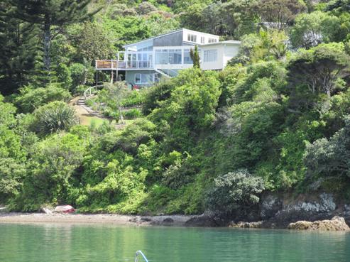 32 Wellington Street, Russell