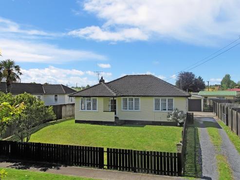 16 Masefield Drive, Enderley