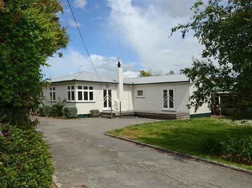 2 Cologne Street, Martinborough