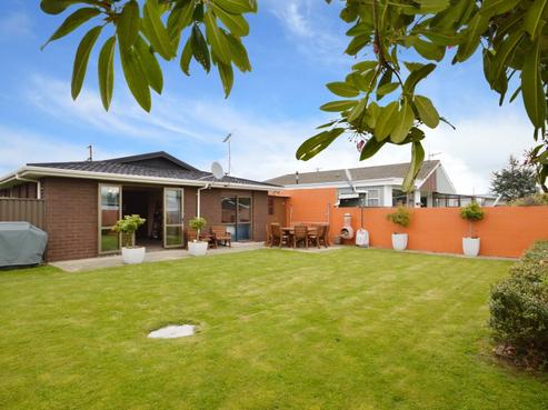 2 Paterson Street, Grasmere