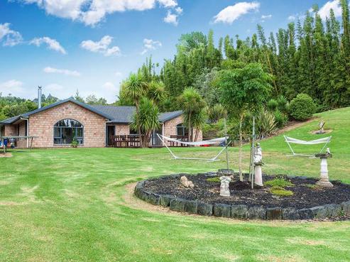 152J Parker Road, Oratia