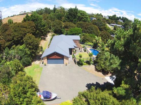 92 Scott Road, Stanmore Bay
