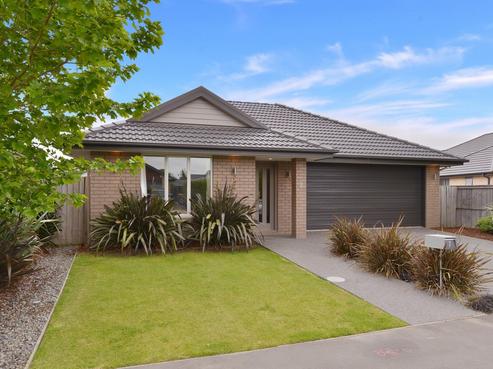 7 Cognac Drive, Yaldhurst