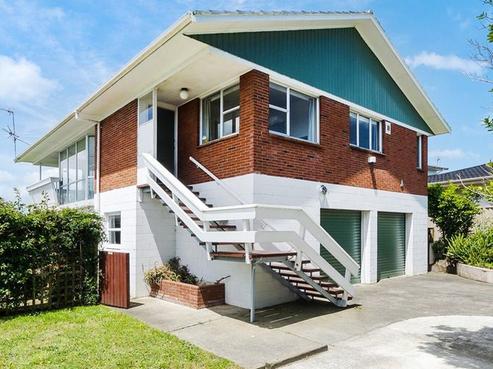 126 Elliot Street, Pahurehure
