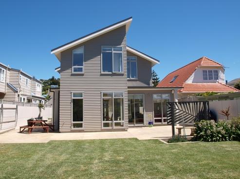 11 Falkirk Avenue, Seatoun