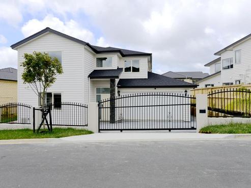 2 Syrah Crescent, Ranui