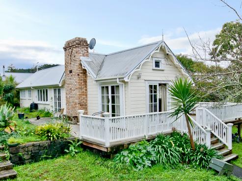 737 Swanson Road, Swanson