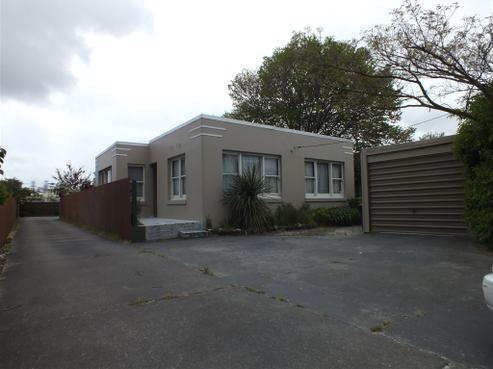 82 Racecourse Road, Sockburn