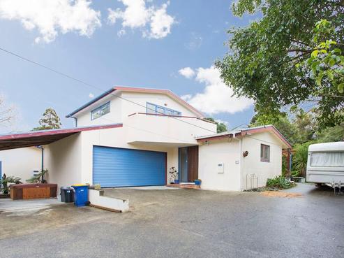 904 Beach Road, Waiake