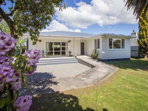 13 Main Street, Greytown