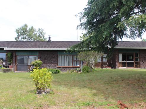 2 Loop Road, Te Puna