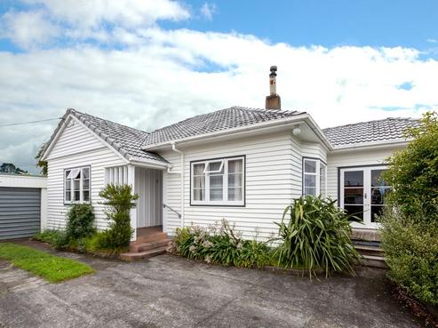97 Brooklands Road, Brooklands