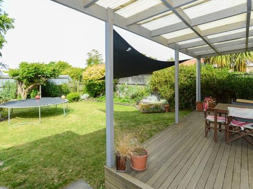 819 Frederick Street, Mahora