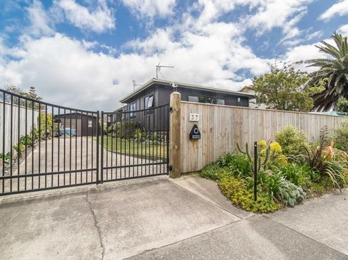 37 Olive Terrace, Paraparaumu Beach