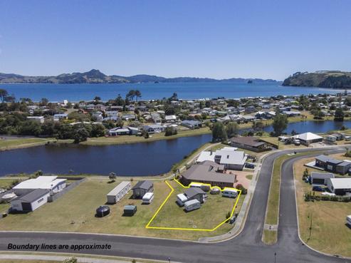 45 Scott Drive, Cooks Beach