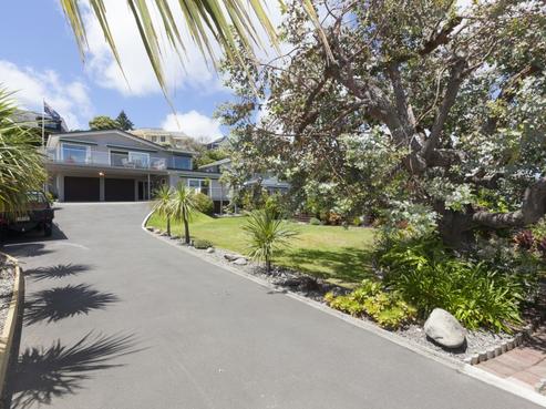 13 Groves Road, Raumati Beach