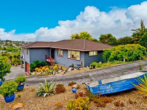 36 Target Road, Totara Vale