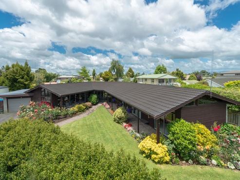 62 Sandwich Road, Saint Andrews