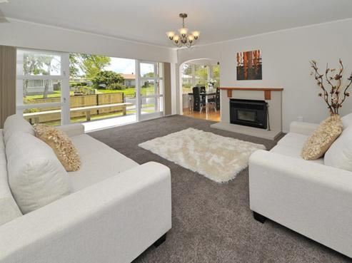 18 Tairere Crescent, Rosehill