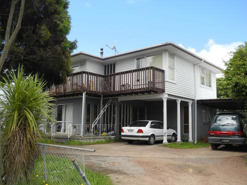 24 Barrys Road, Glendene