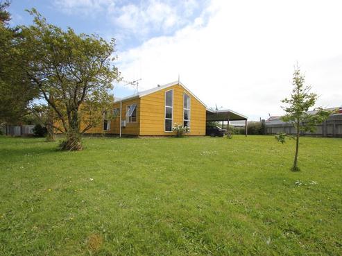 27 Barton Street, Marton