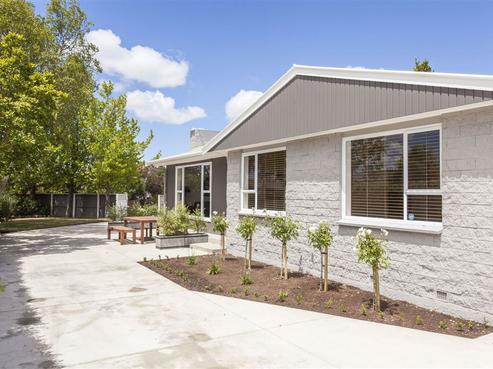 8 Penelope Place, Casebrook