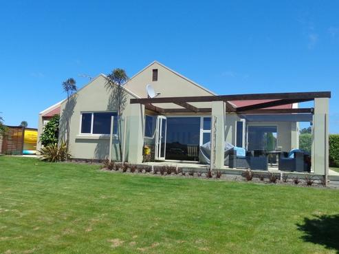 8 Witney Lane, Huntingdon/Lake Hood