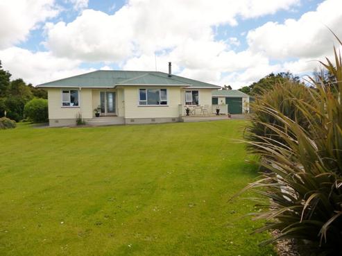 1113 Auroa Road, Manaia