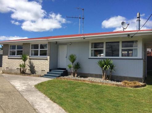 272 Sunset Road, Sunnybrook
