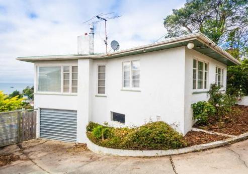 151 Easther Crescent, Kew