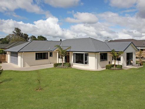 4 Dan Bryant Place, Pukekohe
