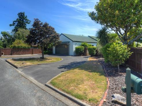 10 Thetford Chase, Stoke