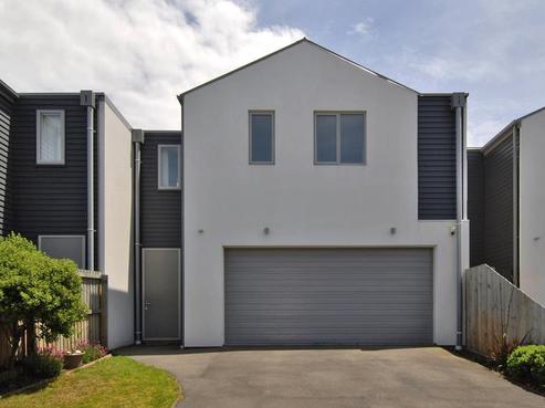 1A Sienna Court, Aidanfield