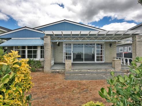 89 The Esplanade, Westshore
