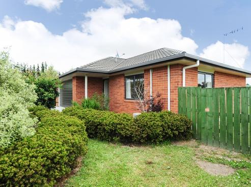 11 Latham Stubbs Crescent, Waipawa