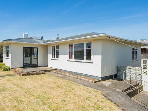8 Kotuku Street, Castlecliff