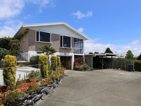 10 Chartwell Place, Richmond