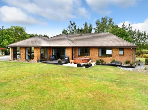 93 Bangor Road, Darfield