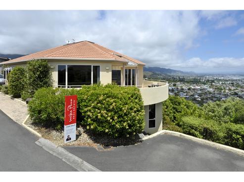 8 Sophies Way, Enner Glynn