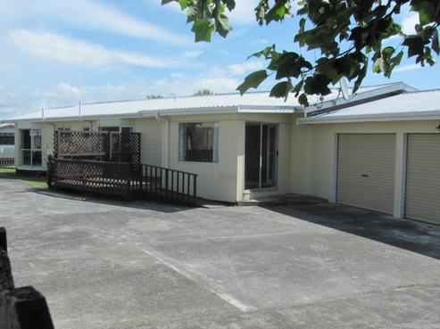64 Hayward Road, Ngatea