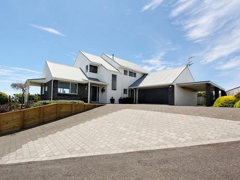 13B Kipling Drive, Whalers Gate